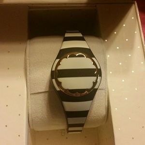 Kate Spade scallop activity tracker